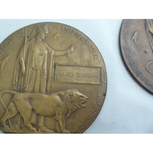 132 - Three Great War period memorial bronze plaques for three bothers John, Robert and David Cringan  5