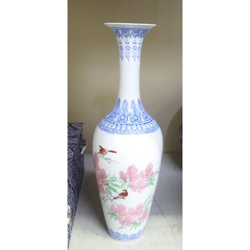 134 - Mainly 19thC Chinese and Asian ceramics: to include an 18thC style porcelain teapot