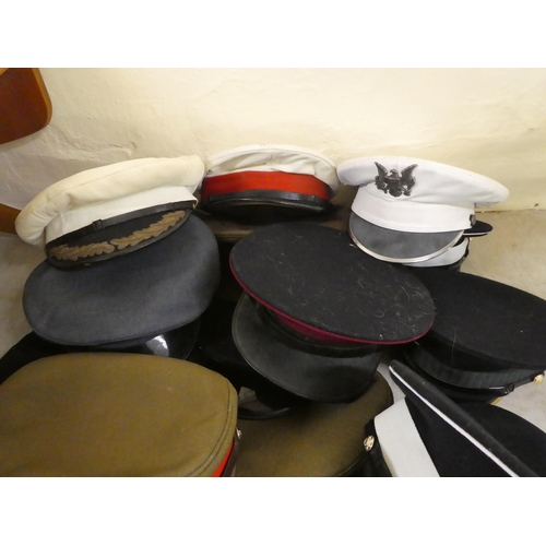 51 - Various peaked caps