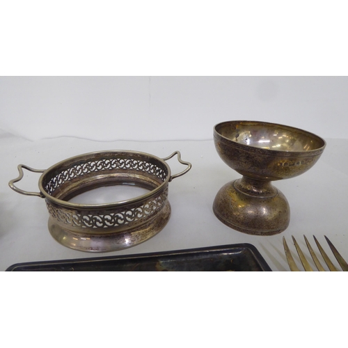 203 - Silver and silver plate: to include a double ended sundae dish; and a pair of knife rests 