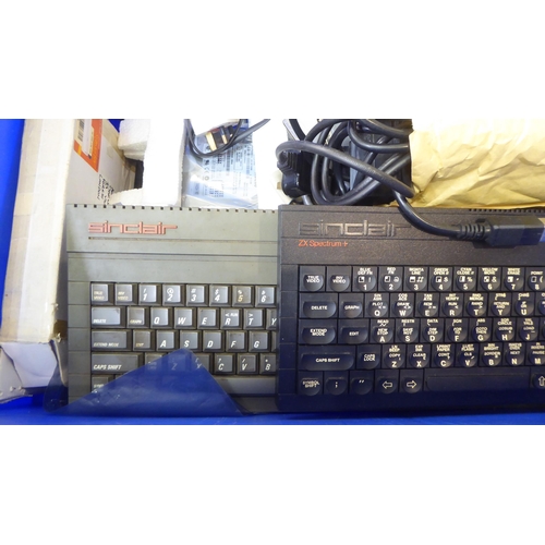 78 - Circa 1970s-1990s computer, gaming and similar equipment: to include a Amiga A1200 keyboard; and a S... 