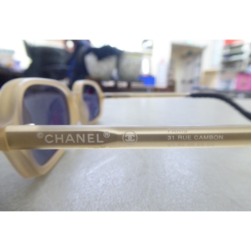 282 - Chanel oval shape acetate sunglasses  10512 51225 