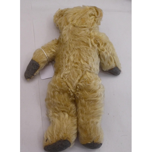 100 - Teddy bears: to include a 1930s Merrythought beige mohair example with mobile limbs  27