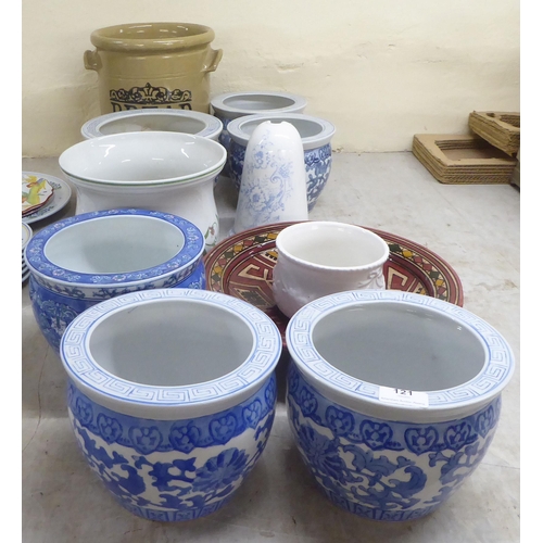 121 - Modern, mainly blue and white Chinese porcelain planters  all approx. 7