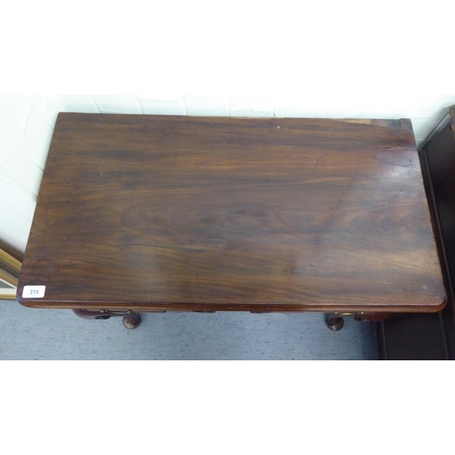 310 - A late 19thC walnut and mahogany three drawer lowboy, raised on tapered legs and pad feet&nbsp; 29