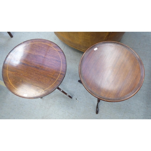 316 - Small furniture: to include an early 20thC Georgian design mahogany pedestal table&nbsp; 29