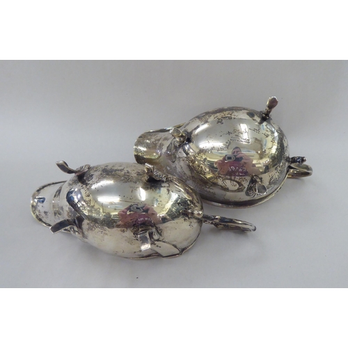 380 - Silver and white metal collectables: to include a sauce boat, on splayed feet&nbsp; Sheffield marks ... 