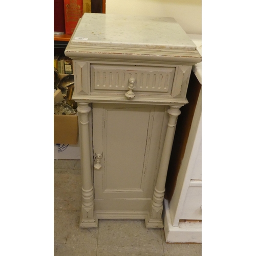 Lot 207       