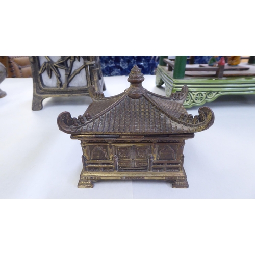 164 - Oriental collectables: to include a china pagoda with pillar supports  12