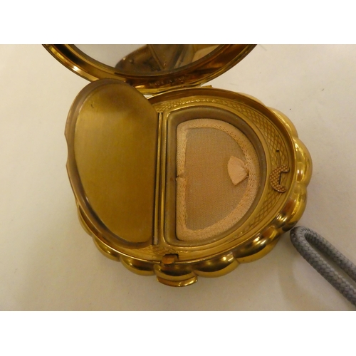 166 - Fashion accessories: to include a Radley double mirror; and various compacts 