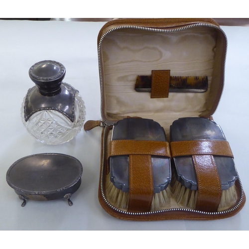 189 - Silver collectables: to include a ring box with a hinged lid&nbsp; indistinct marks&nbsp;&nbsp;