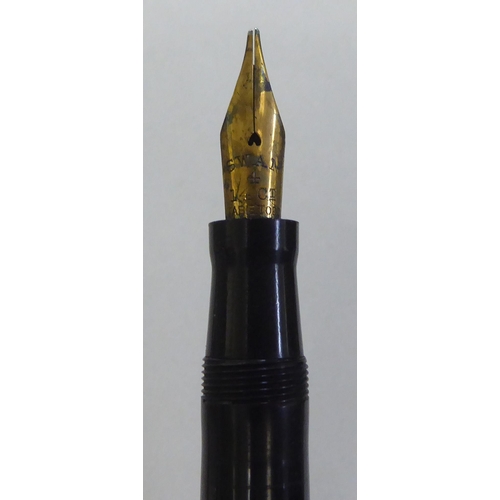 232 - Collectables: to include a late Victorian horn snuff mull&nbsp;