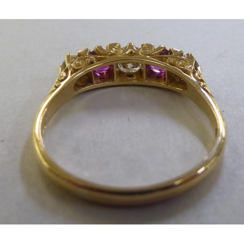 235 - An 18ct gold diamond and ruby ring&nbsp;