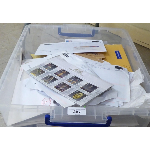 287 - Uncollated postage stamps, mostly presentation packs