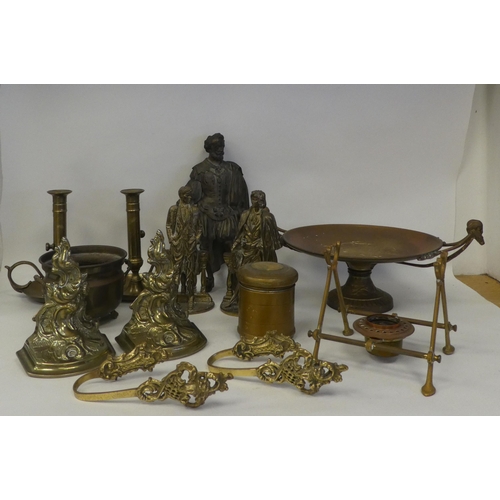 112 - Mainly 20thC metalware: to include a brass tazza  5