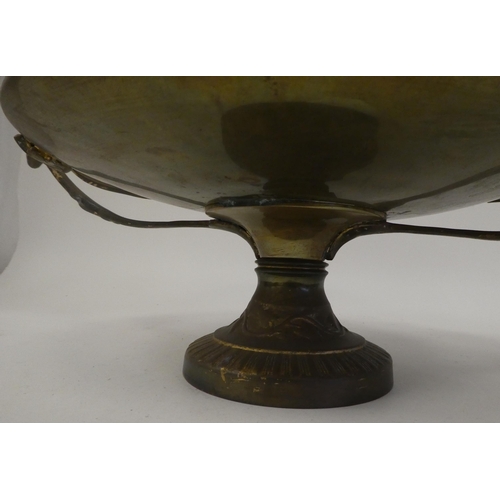 112 - Mainly 20thC metalware: to include a brass tazza  5