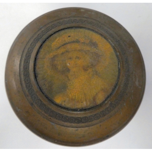 112 - Mainly 20thC metalware: to include a brass tazza  5