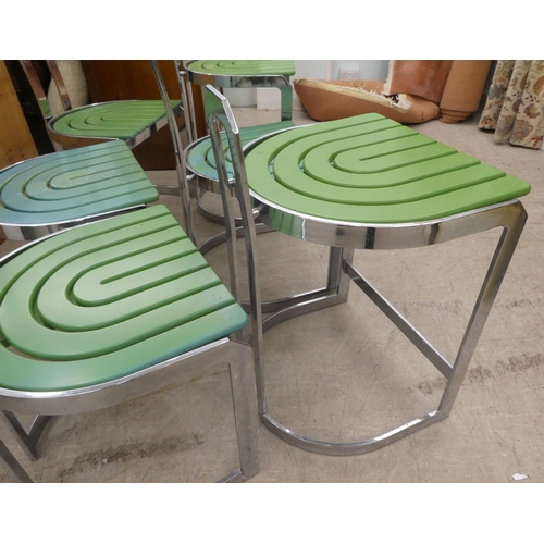 145 - In the manner of Allmilmo - A set of six modern chromium plated framed chairs with four green painte... 