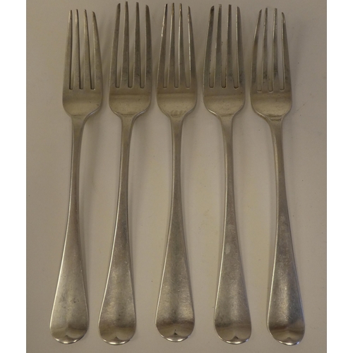 65 - A set of five George III silver Old English pattern table forks  HS  London 1800  (approx. combined ... 