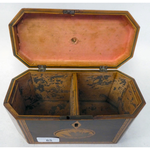 85 - An early 19thC mahogany and marquetry, elongated, octagonal tea casket with straight sides and a hin... 