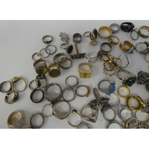 110 - Costume jewellery: to include dress rings 