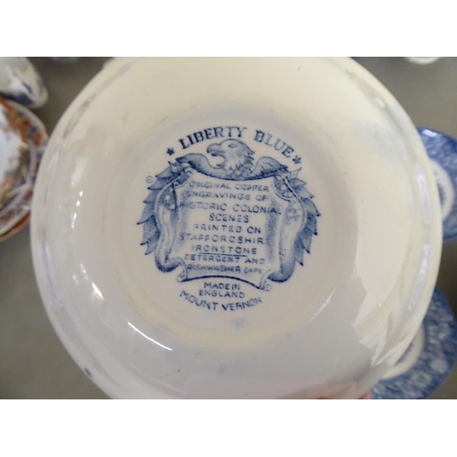 187 - Ceramics: to include an early 19thC stone china plate, decorated with flora  7