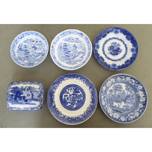 187 - Ceramics: to include an early 19thC stone china plate, decorated with flora  7