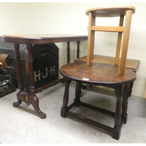 246 - Small furniture: to include an early 20thC oak joint stool, raised on turned, stained, beech legs  1... 