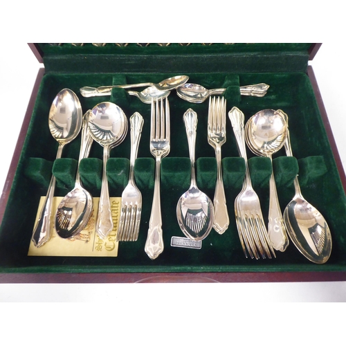 272 - Silver plated tableware: to include a canteen of cutlery and flatware