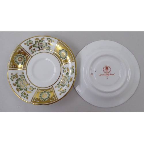 89 - China tableware: to include Wedgwood Gold Florentine pattern and Royal Crown Derby green Derby panel... 