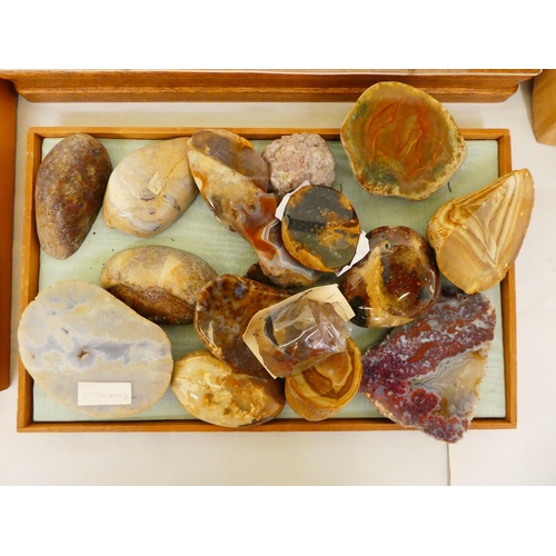 126 - A quantity of mainly uncut stone fragments: to include Moroccan agate, Pyromorphite and Dulcote lave... 