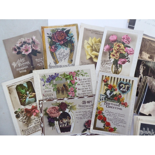 128 - Uncollated postcards: to include London in the 1940s/50s; football teams in 1958/1960; and scenic st... 