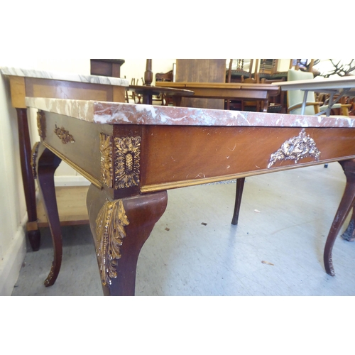 306 - A 20thC Italian marble top coffee table, raised on cabriole legs  19