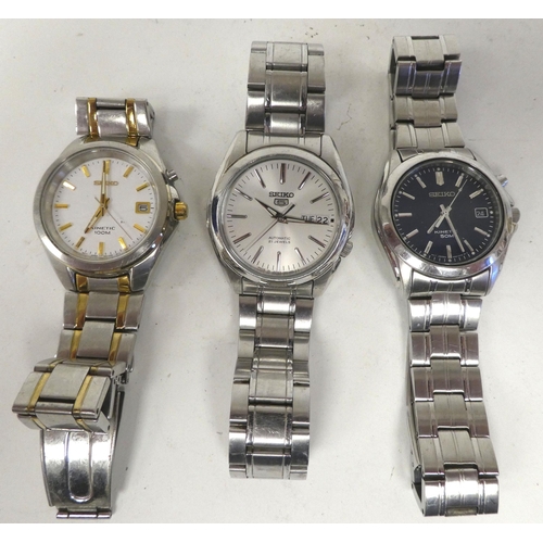 68 - Three Seiko stainless steel cased and strapped wristwatches