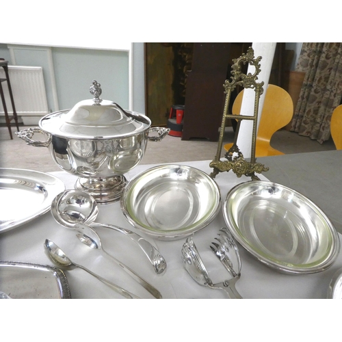 8 - Decorative silver plated tableware: to include a twin handled pedestal tureen  9