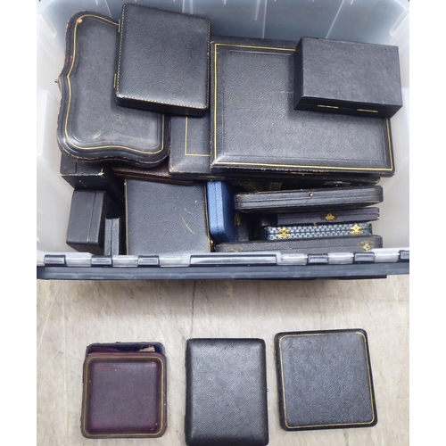 222 - A quantity of empty presentation cases (only)  various sizes, forms & fittings