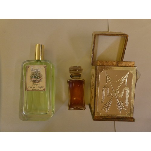 229 - Various used/unused bottles of perfume: to include Ted Baker 'Little Petal'; Chanel No.5; and a Chan... 