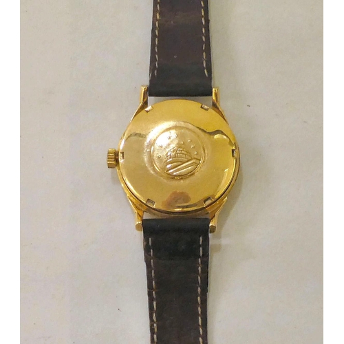 332 - An Omega Constellation, 18ct gold cased, automatic chronometer wristwatch, the movement with sweepin... 