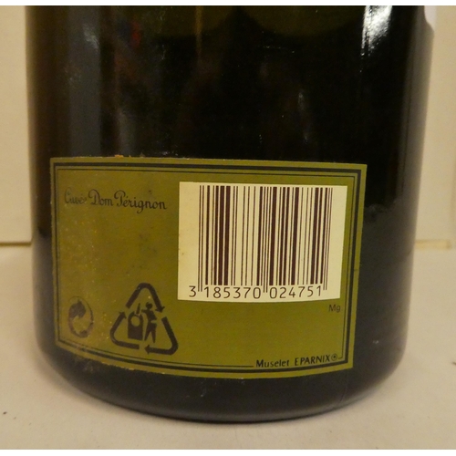 39 - A magnum of Moet et Chandon Curvee Dom Perignon Champagne Vintage 1985