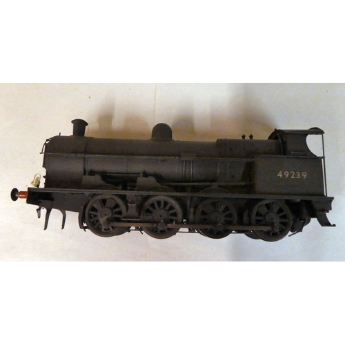 148 - A Roxey Mouldings diecast '0' gauge model 0-8-0 locomotive and tender