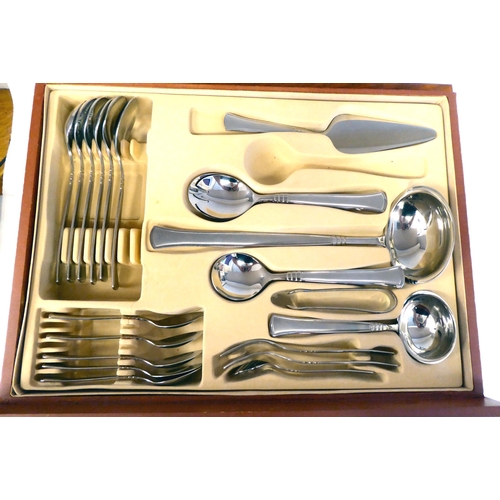 28 - An SBS canteen of stainless steel cutlery and flatware  cased