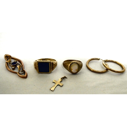 372 - 9ct gold jewellery: to include a signet ring 