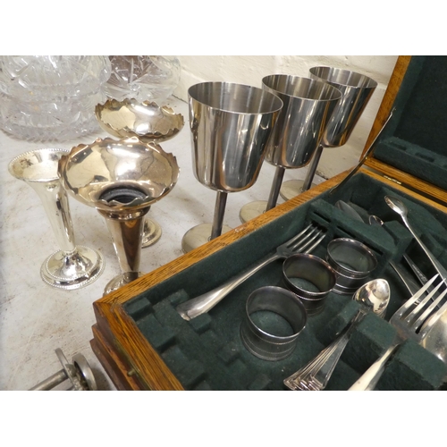 76 - Silver plated flatware and other tableware: to include a six division toastrack