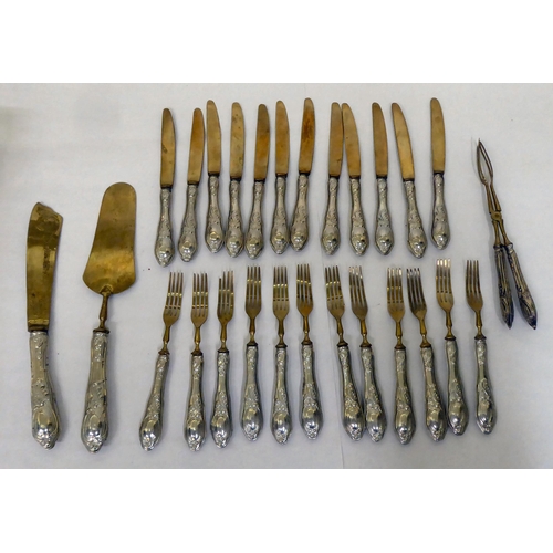 433 - 800 grade silver loaded handled cutlery and flatware with brass blades 