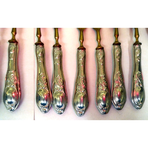 433 - 800 grade silver loaded handled cutlery and flatware with brass blades 