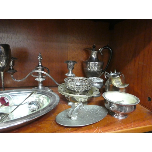 281 - Silver plate and EPNS: to include tureens; and toastracks