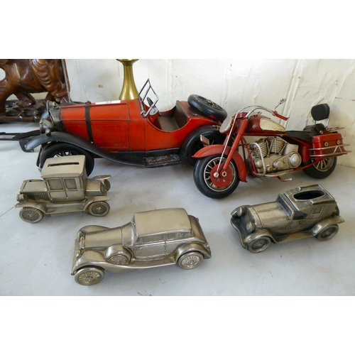 37 - A mixed lot: to include a painted metal model of a classic car  13