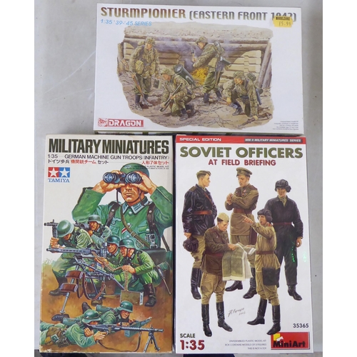 43 - 1/35 scale model kits: to include a Chevrolet 15CWT by Italeri; and a Mk.III Valentine II by Mini Ar... 