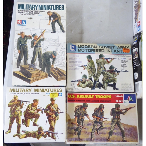 48 - 1/35 scale model kits: to include British Tank Destroyer Achilles by Academy; and US Modern Army Inf... 