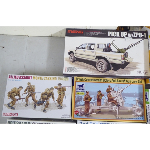 53 - 1/35 scale model kits: to include a Marder III by Tamiya; and a Kanonen Jagd Panzer by Revell  ... 